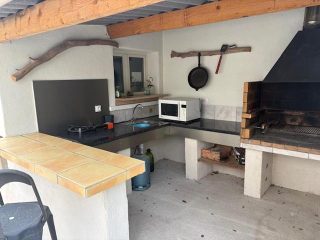 Etape Du Soleil Villa Lunel  Eksteriør bilde